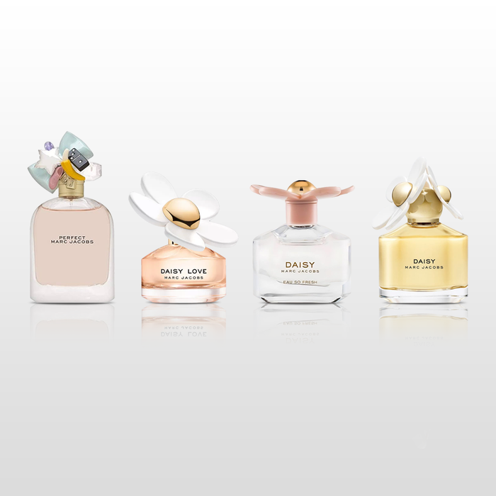 Marc Jacobs Mini Variety Fragrance Gift Set for Women, Includes: 4 Mini Sprays